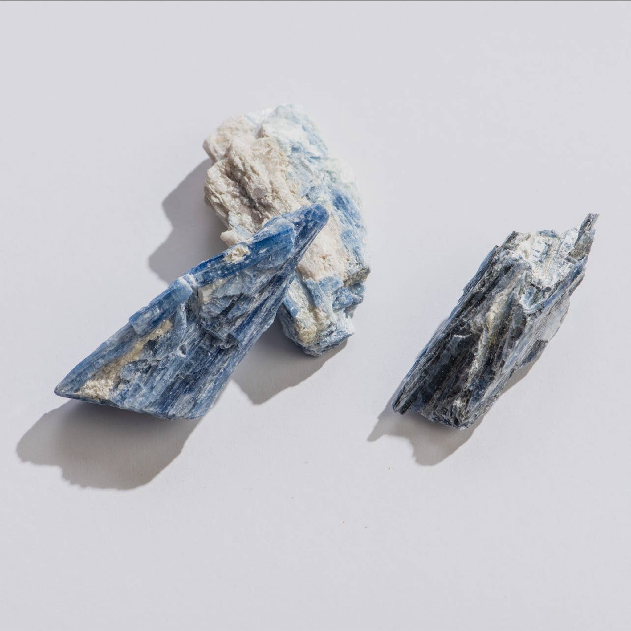 BLUE KYANITE CRYSTAL